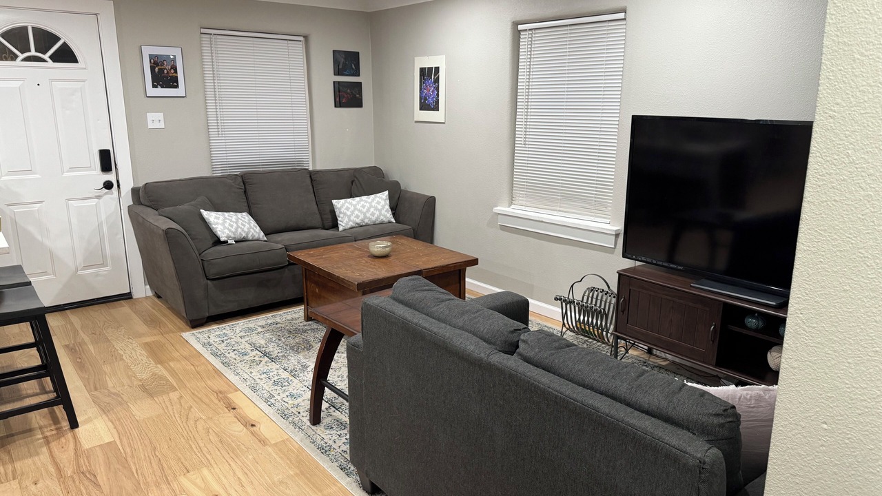 Photo of Livingroom in Lakewood