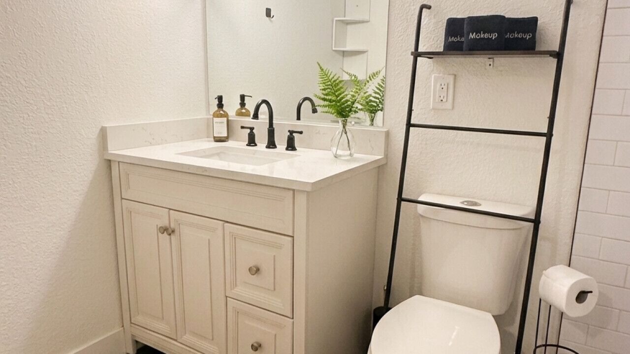 Photo of Bathroom in Sunnyside