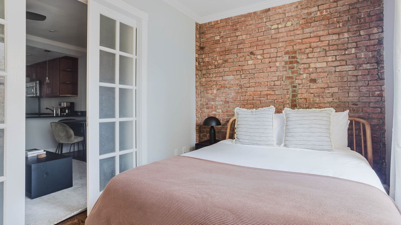 Photo of Bedroom in Uptown
