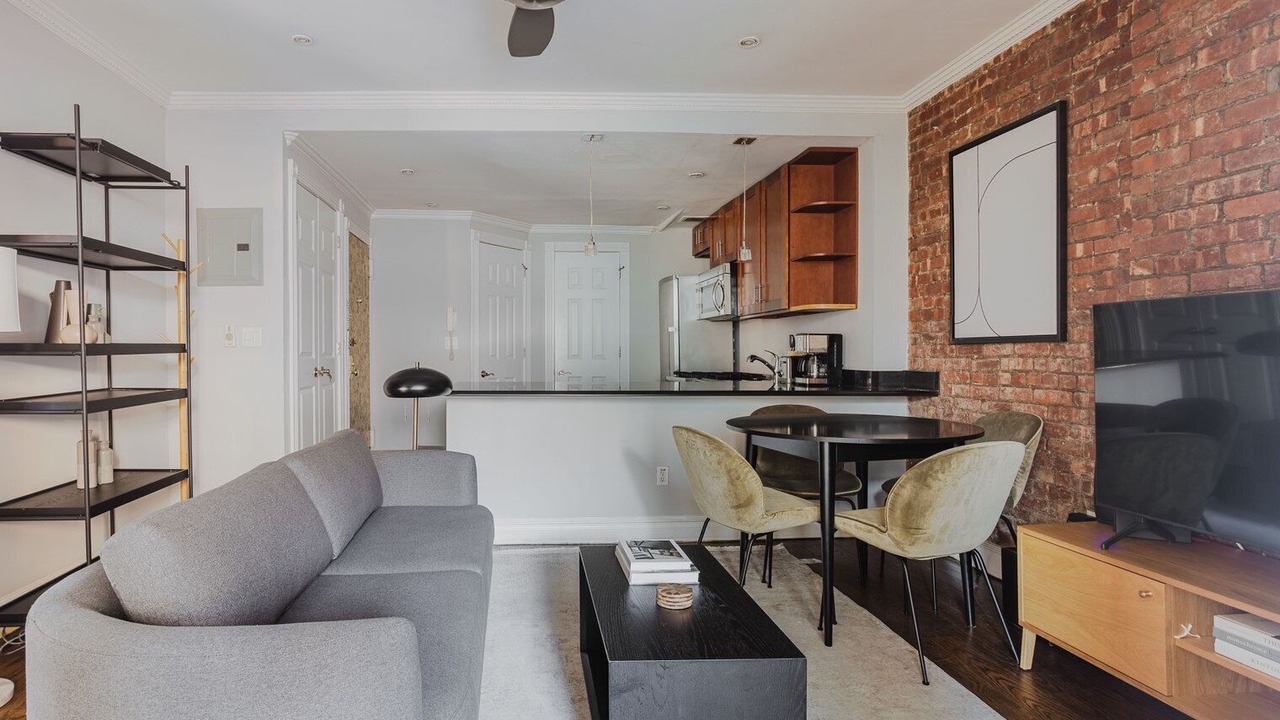 Photo of Livingroom in Uptown