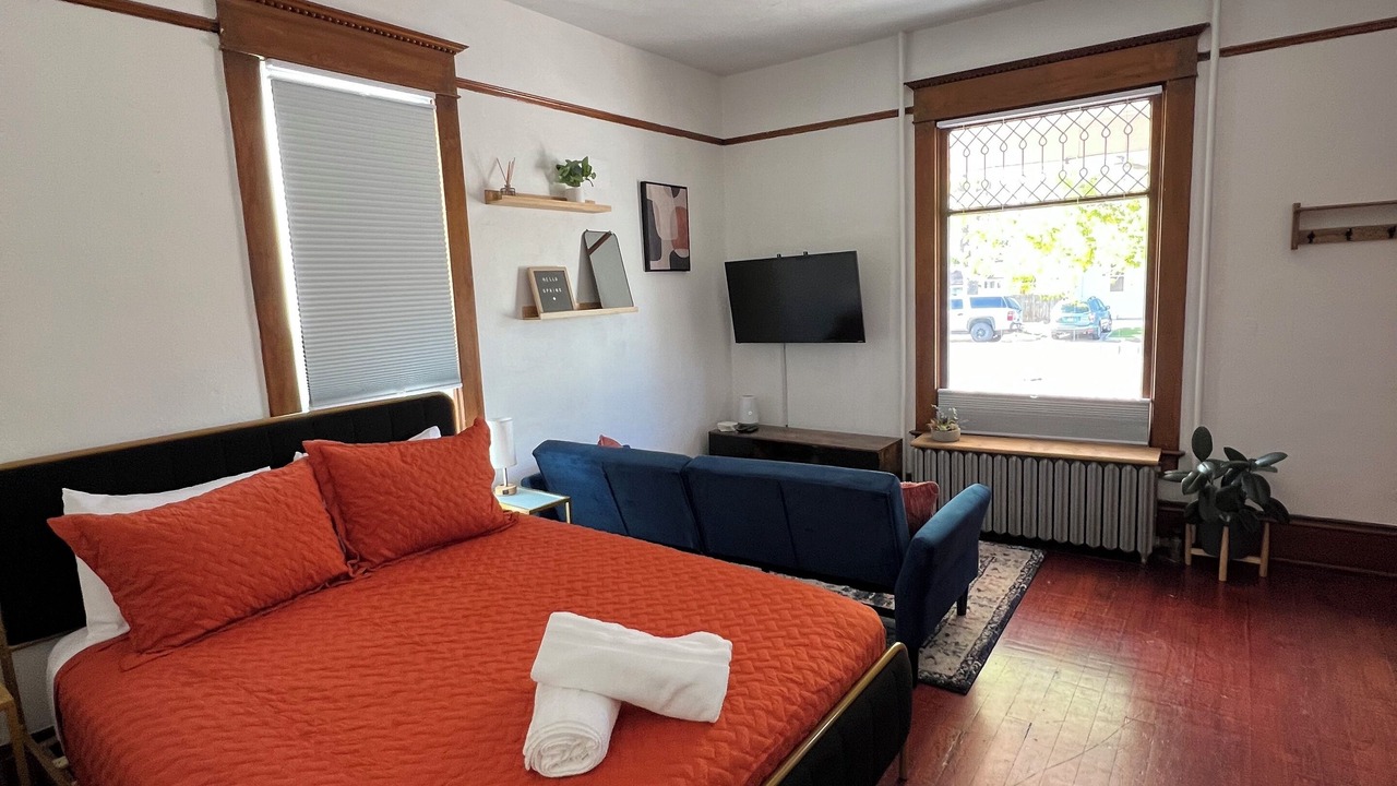 Photo of Bedroom in Central Colorado Springs