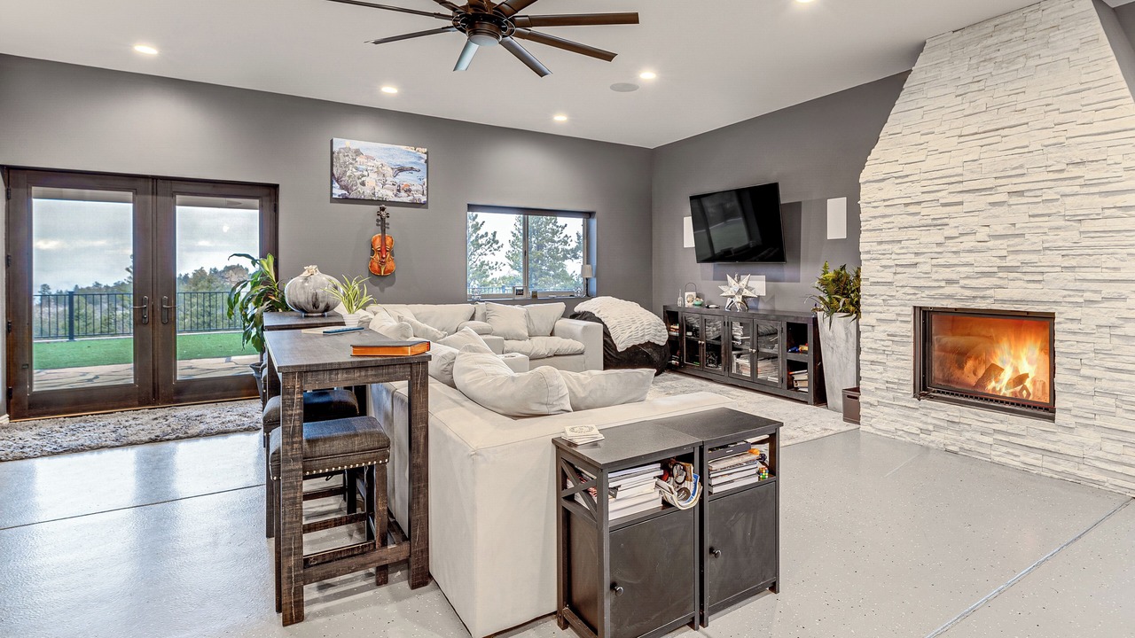 Photo of Livingroom in Lake George