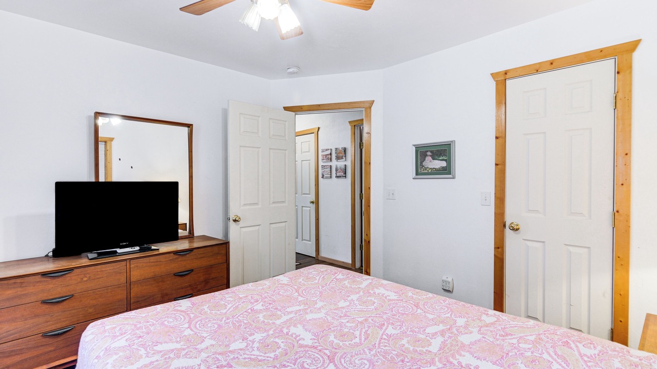 Photo of Bedroom in San Juan River Village