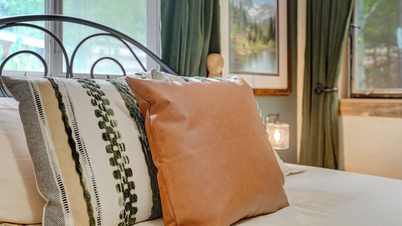 Photo of Bedroom in Cascade-Chipita Park