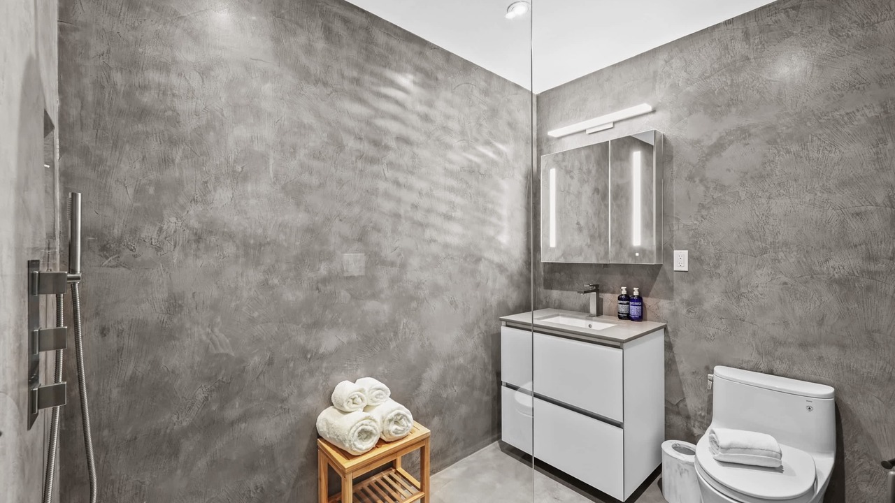 Photo of Bathroom in Bloomingdale