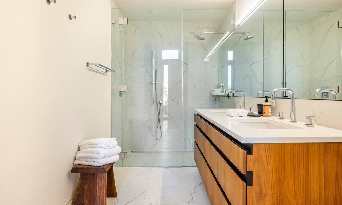 Photo of Bathroom in Greenpoint
