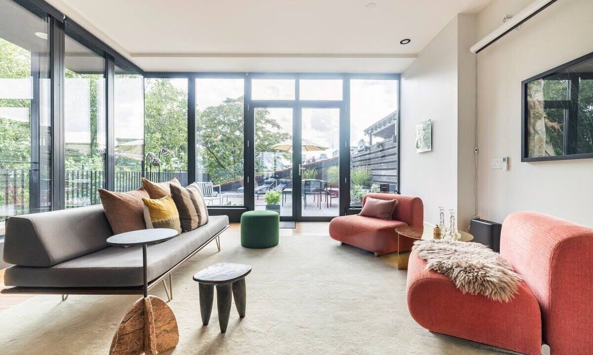 Photo of Livingroom in Greenpoint
