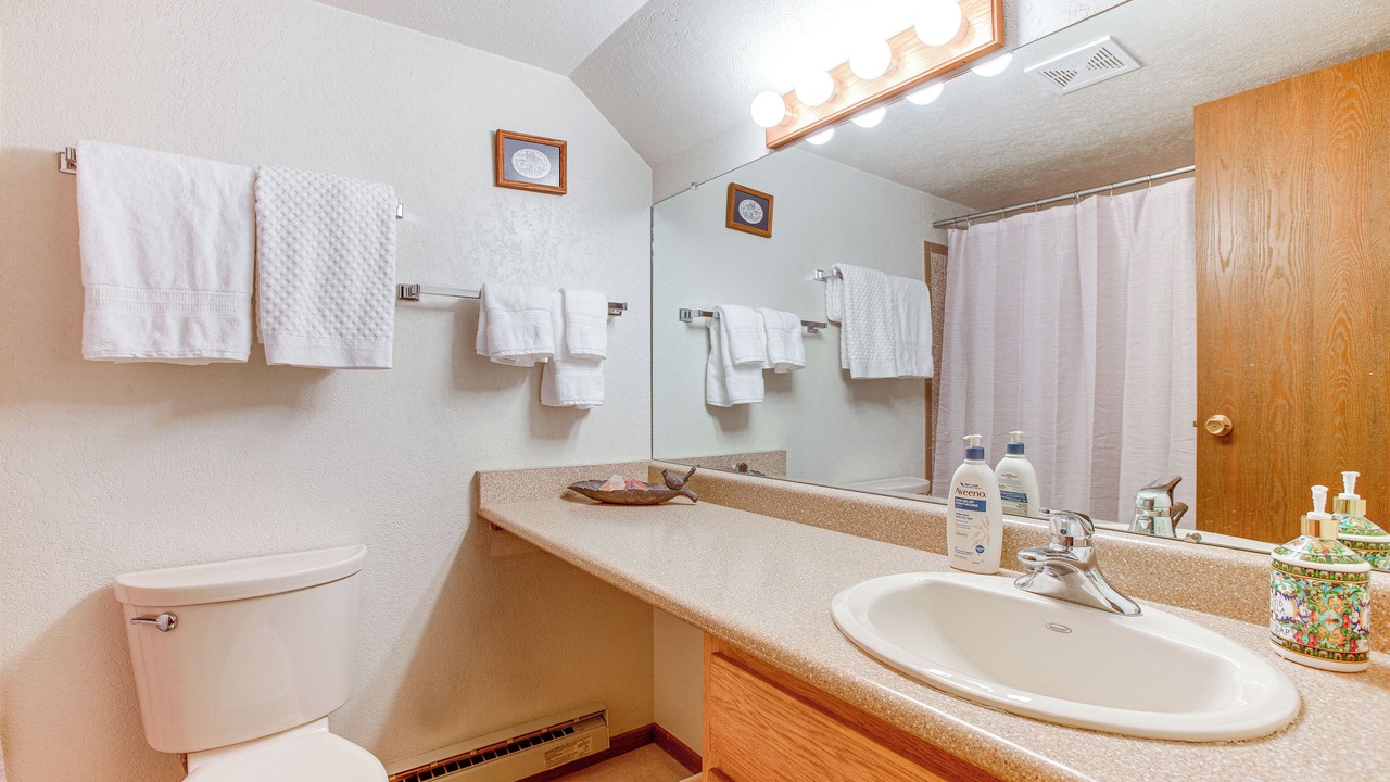 Photo of Bathroom in Fraser
