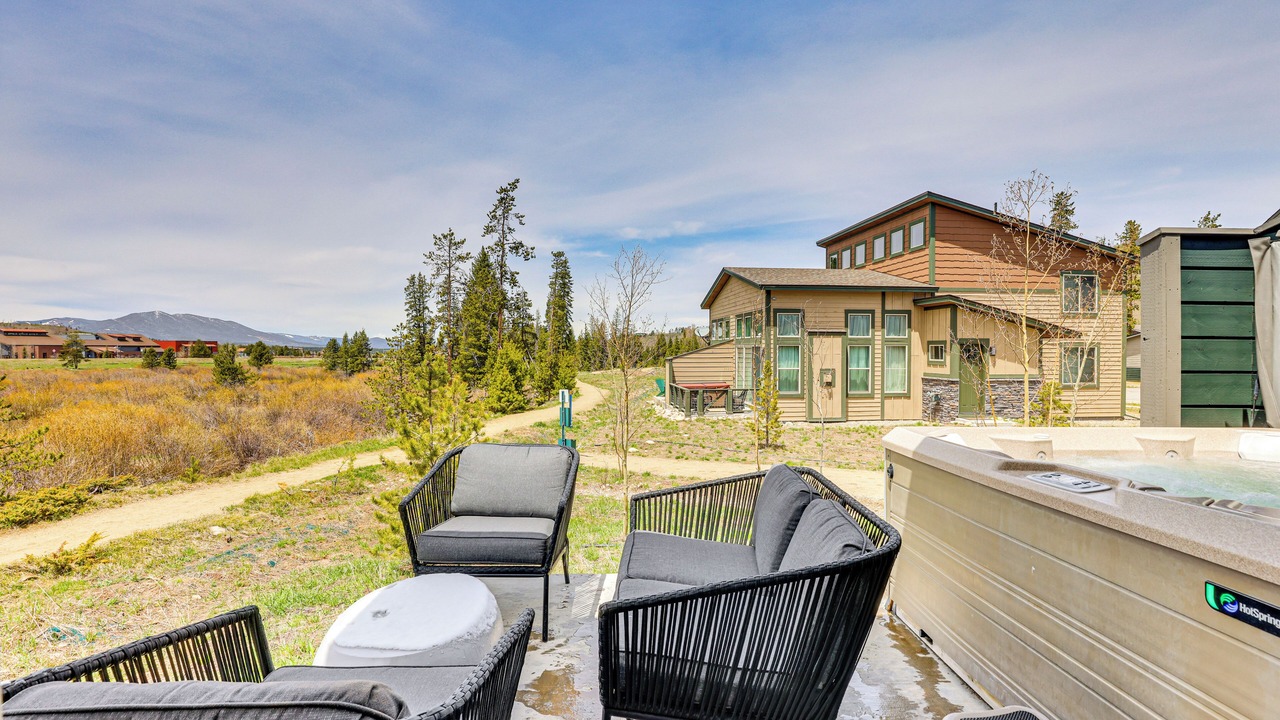 Photo of Outdoor in Rendezvous