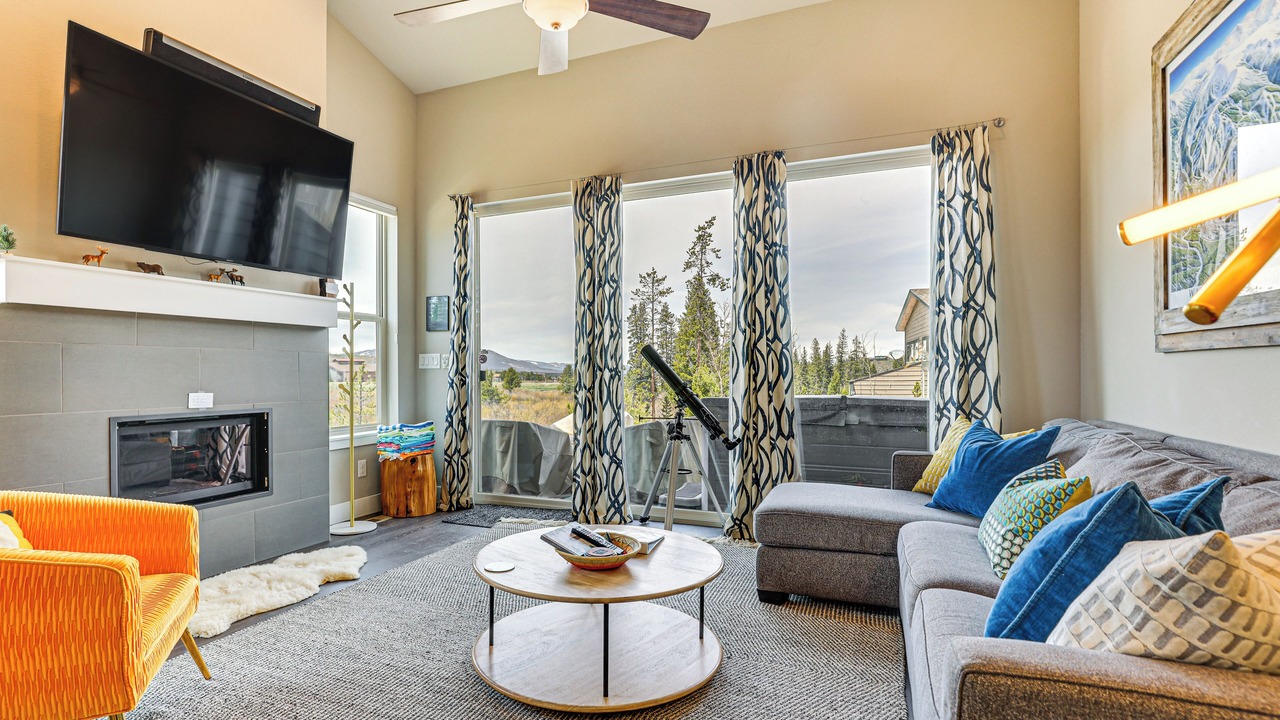 Photo of Livingroom in Rendezvous