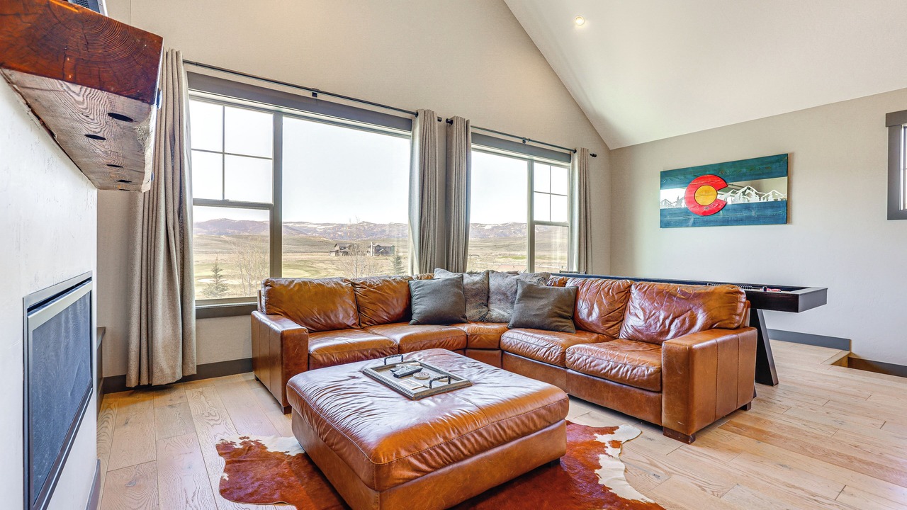 Photo of Livingroom in Grand Elk Ranch
