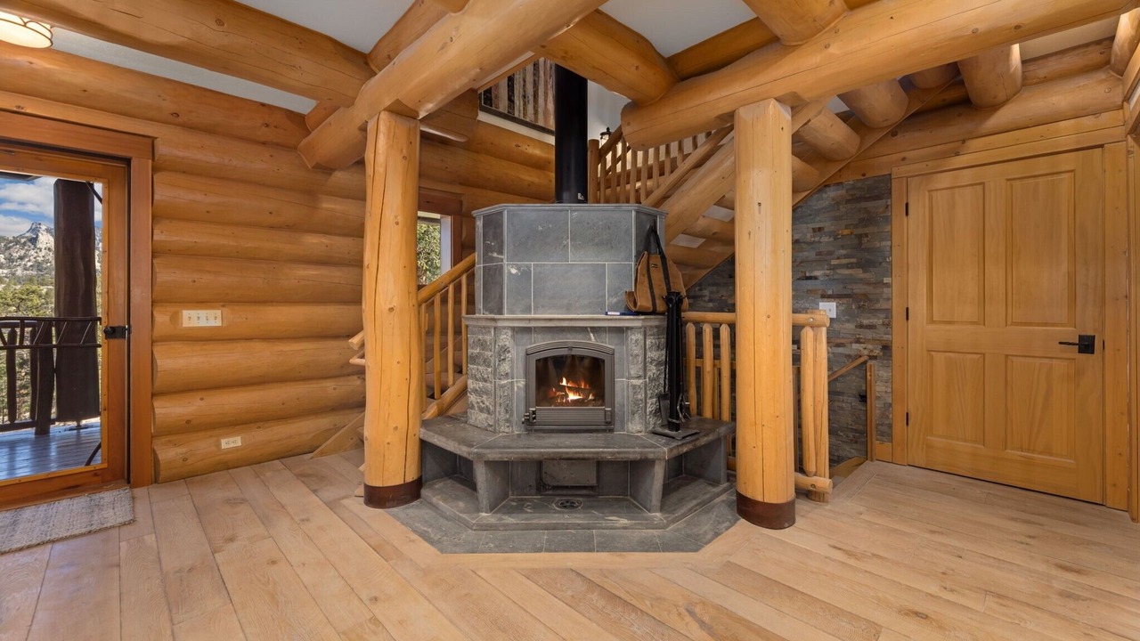 Photo of Livingroom in Estes Park