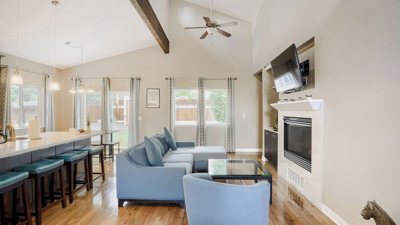 Photo of Livingroom in Lakewood