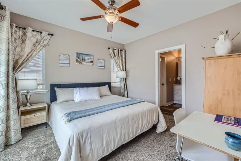 Photo of Bedroom in Lakewood