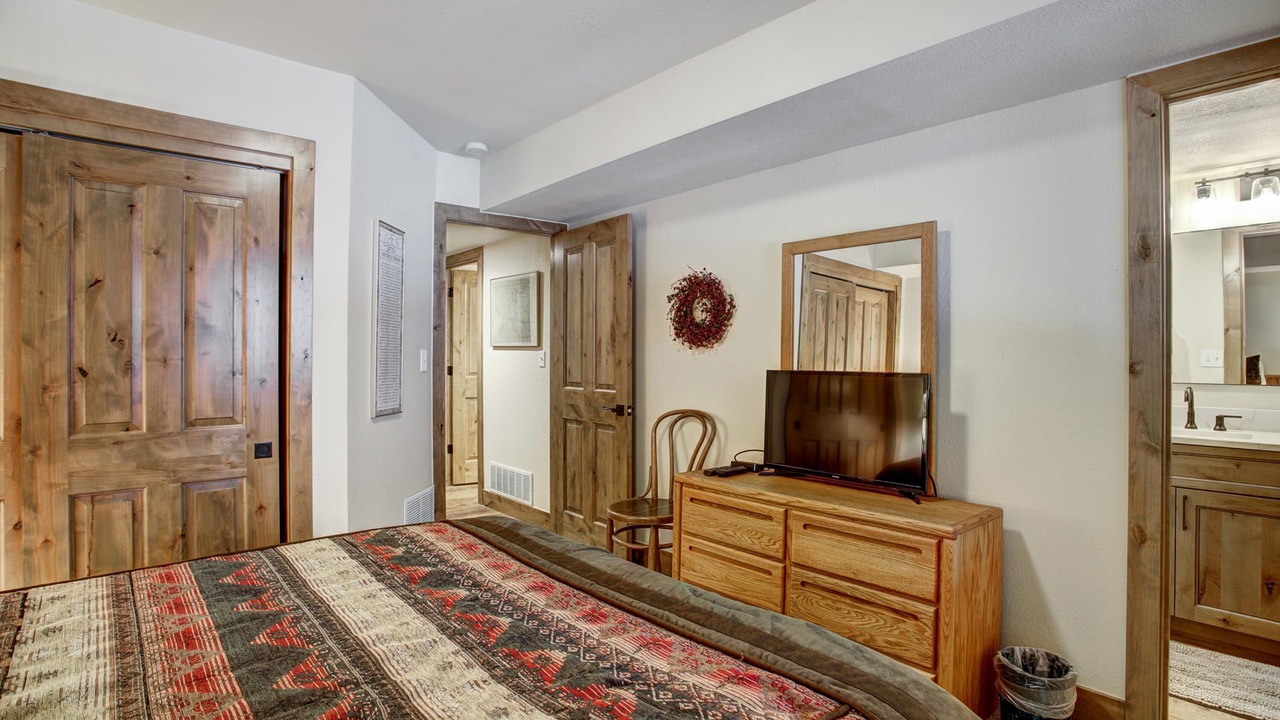 Photo of Bedroom in Warrior's Mark