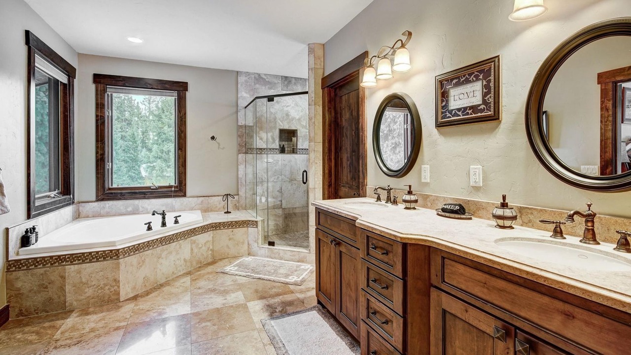 Photo of Bathroom in Blue River