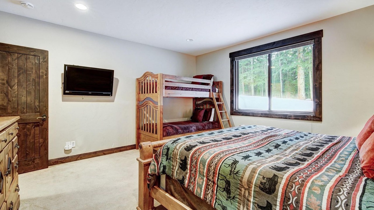 Photo of Bedroom in Blue River