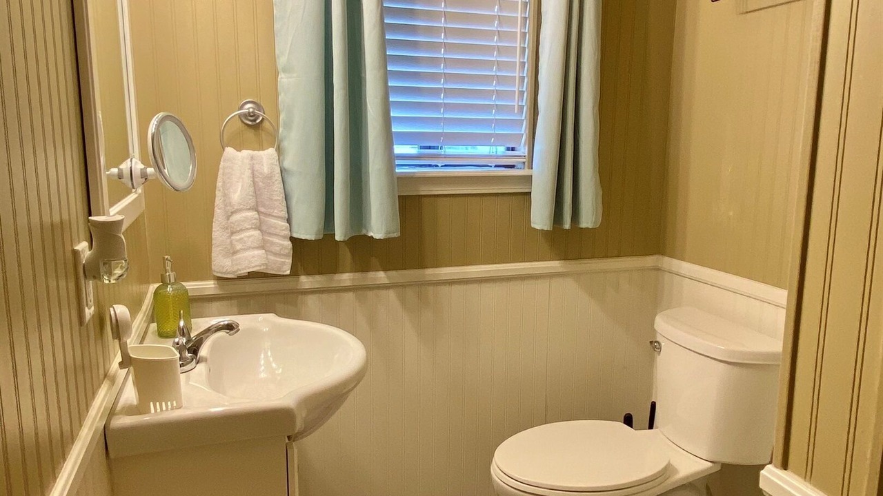 Photo of Bathroom in Cimarron Hills