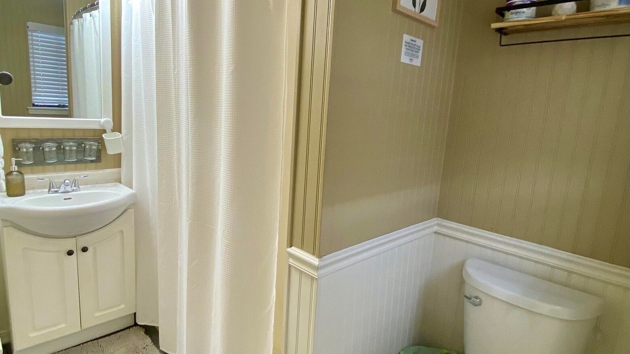 Photo of Bathroom in Cimarron Hills