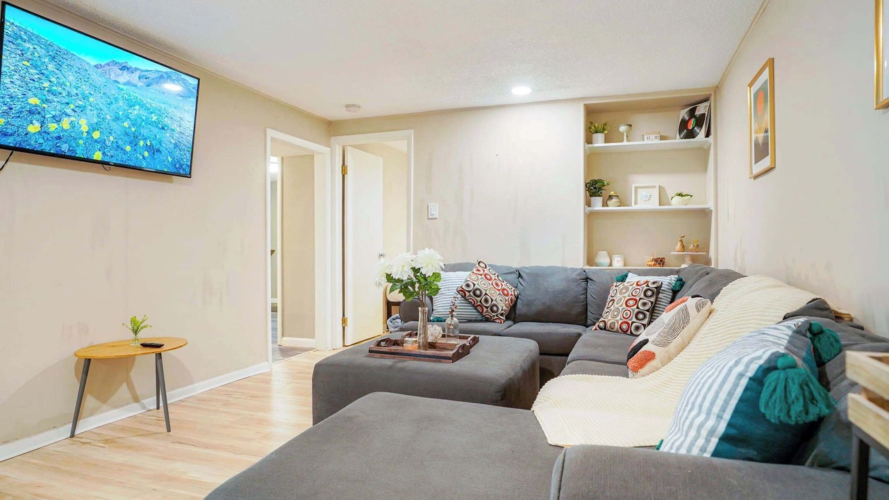 Photo of Livingroom in Lamar Heights Area
