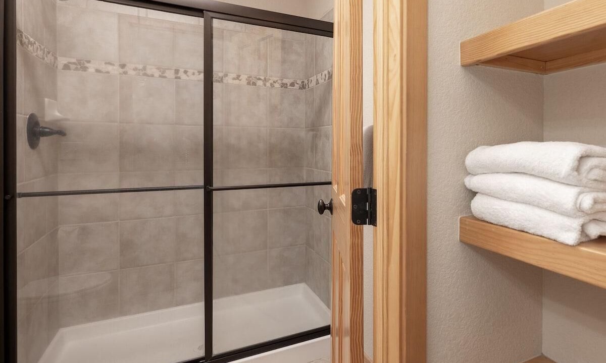 Photo of Bathroom in Rendezvous