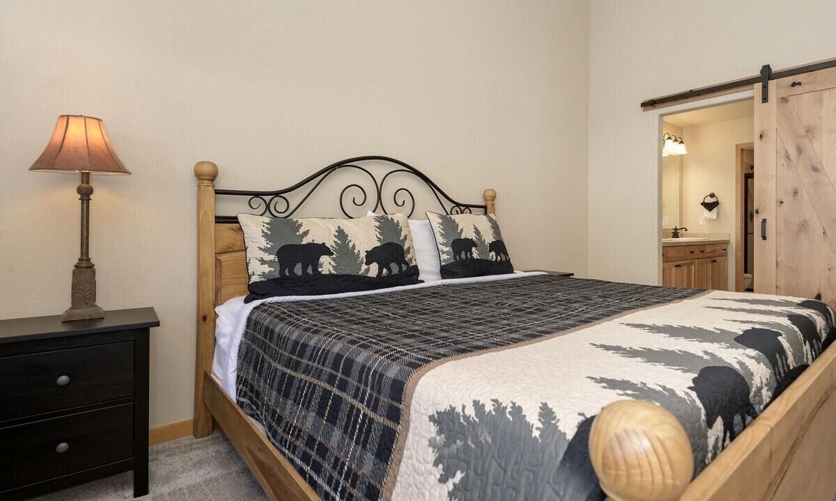 Photo of Bedroom in Rendezvous