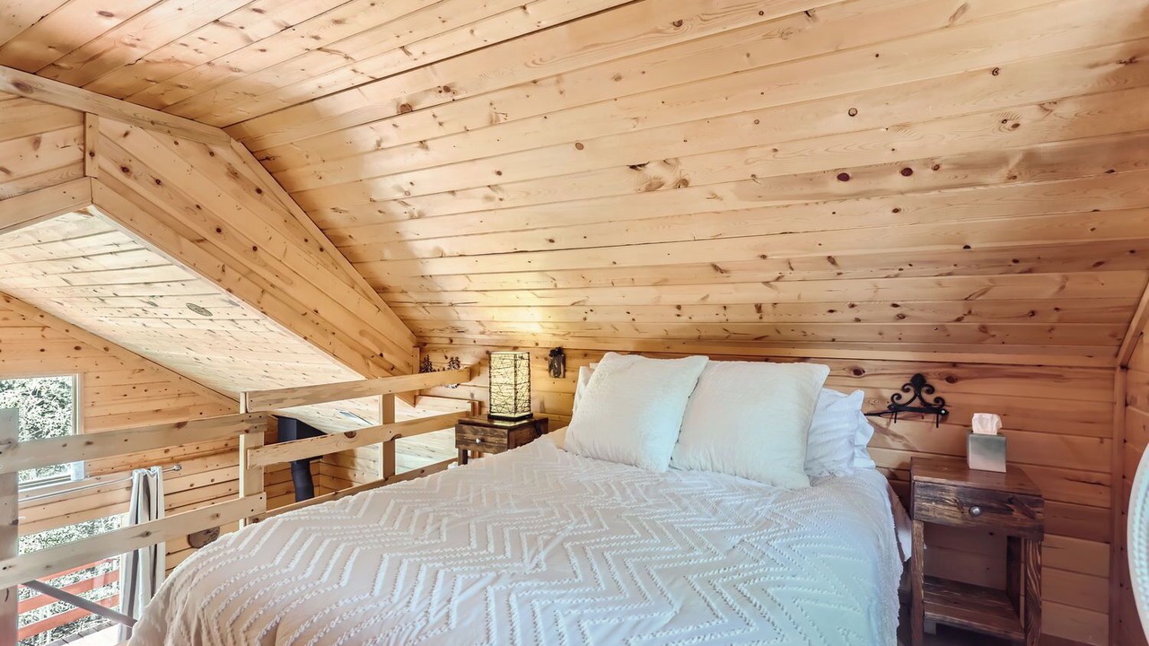 Photo of Bedroom in Indian Mountain