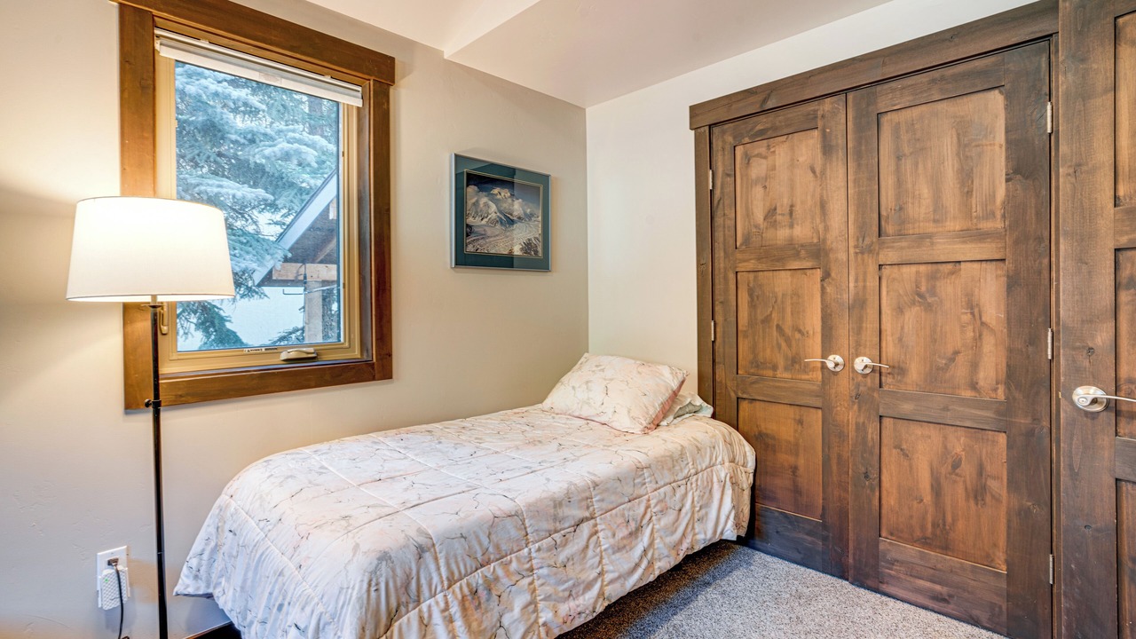 Photo of Bedroom in Keystone