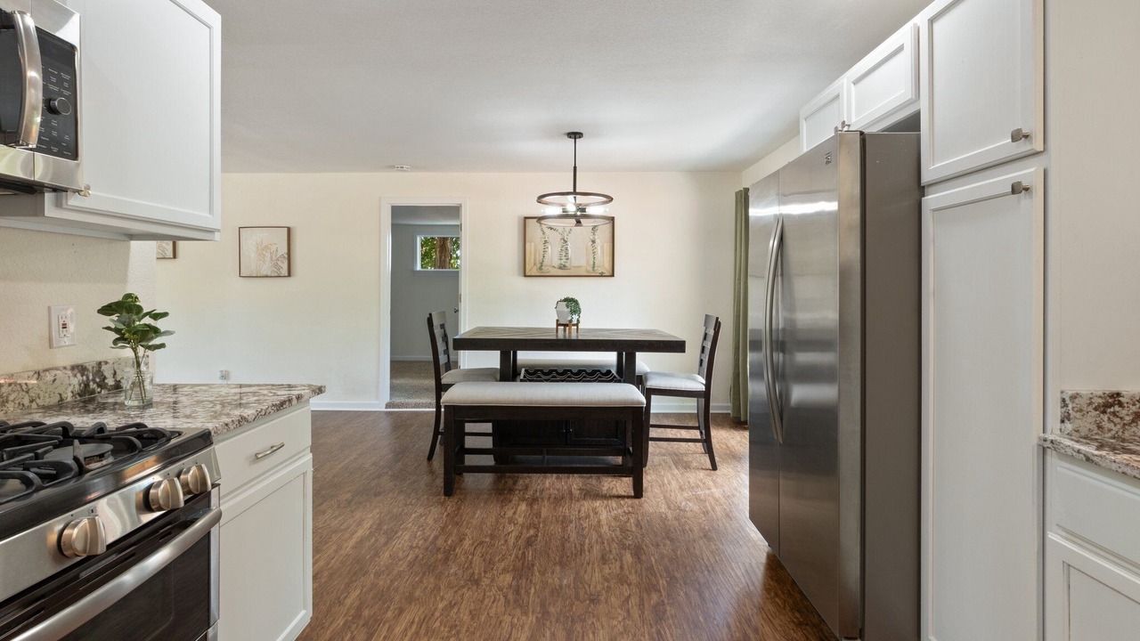 Photo of Kitchen in Skyway