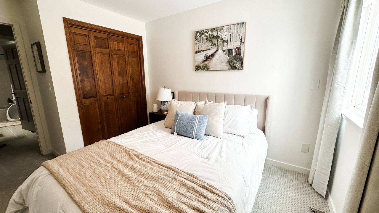 Photo of Bedroom in Ken Caryl Ranch North Plains