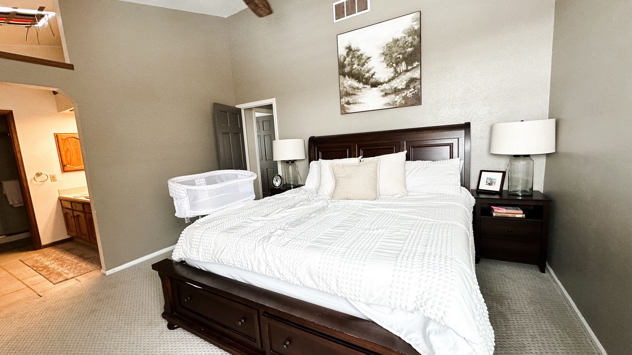 Photo of Bedroom in Ken Caryl Ranch North Plains
