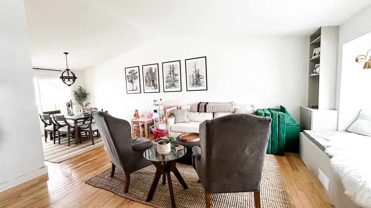 Photo of Livingroom in Ken Caryl Ranch North Plains