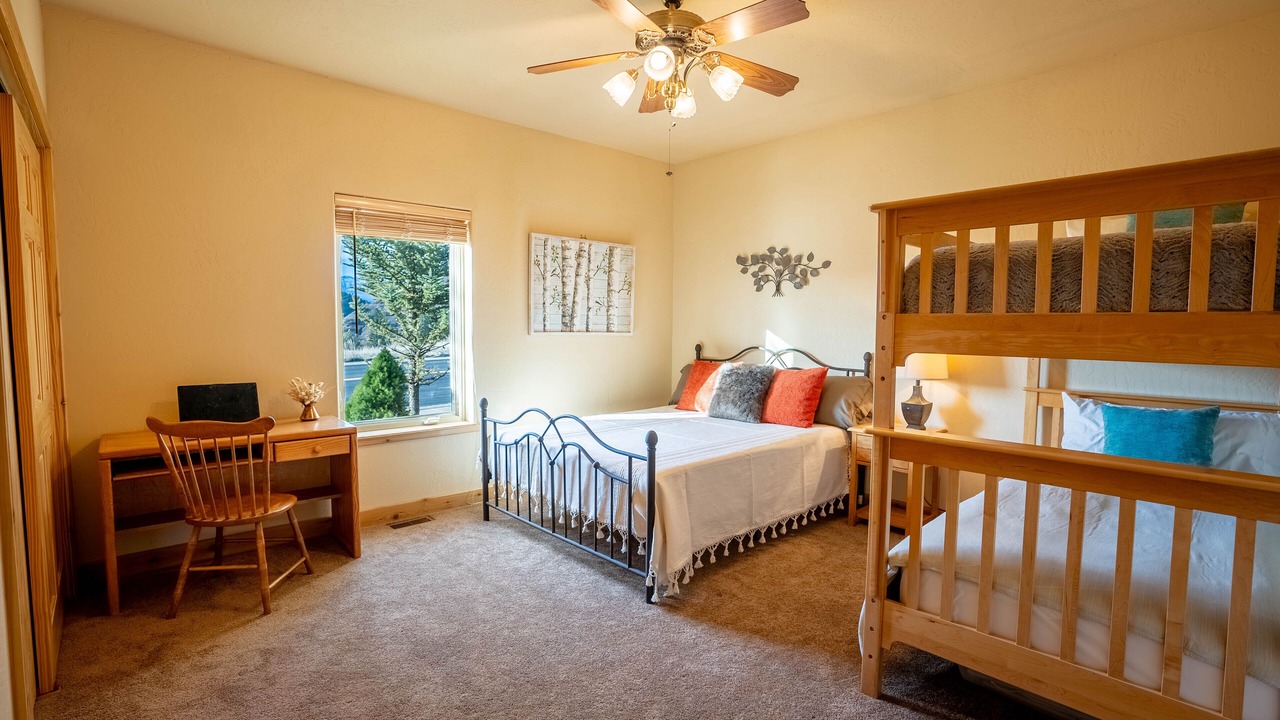 Photo of Bedroom in Pagosa Springs