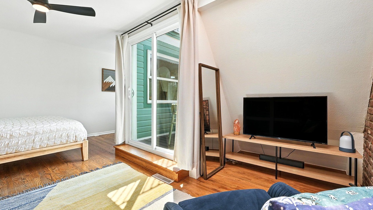Photo of Bedroom in Downtown