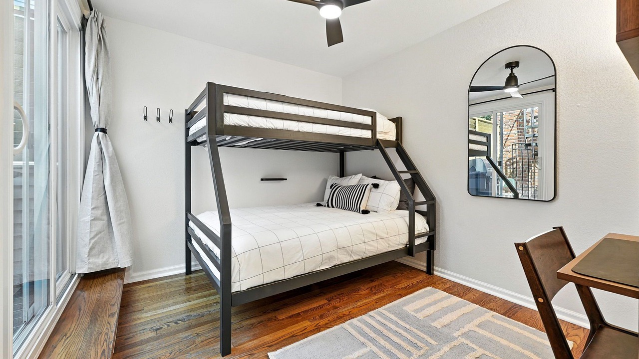 Photo of Bedroom in Downtown
