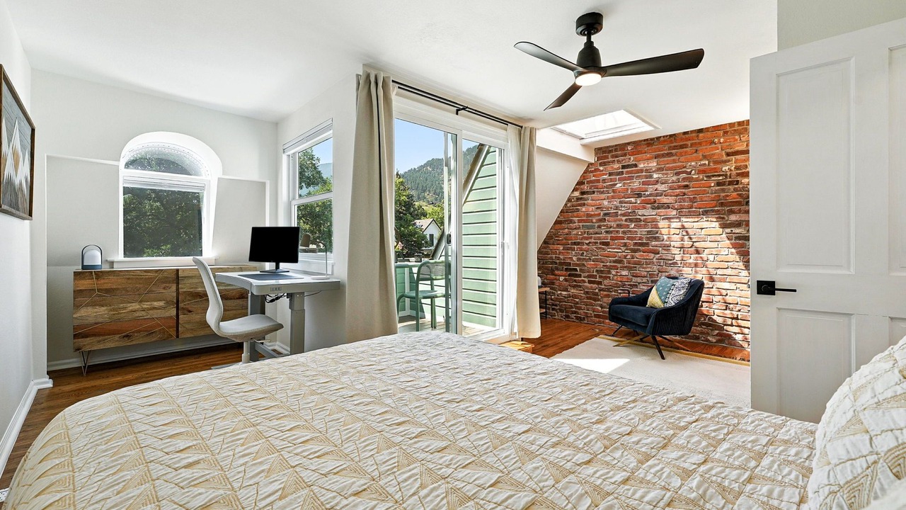 Photo of Bedroom in Downtown