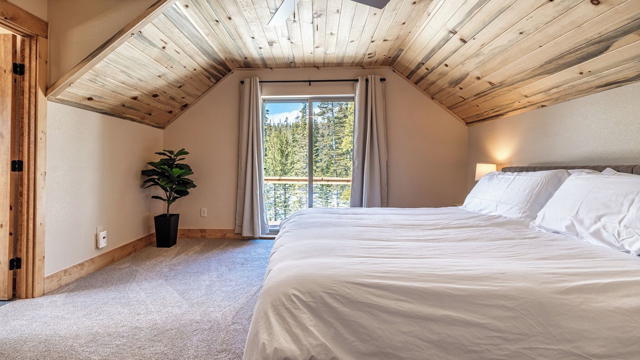 Photo of Bedroom in Valley of the Sun