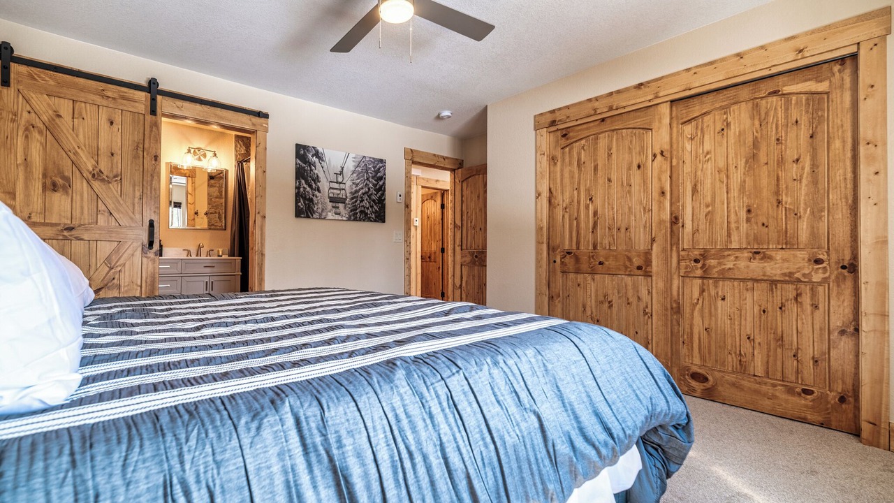 Photo of Bedroom in Valley of the Sun