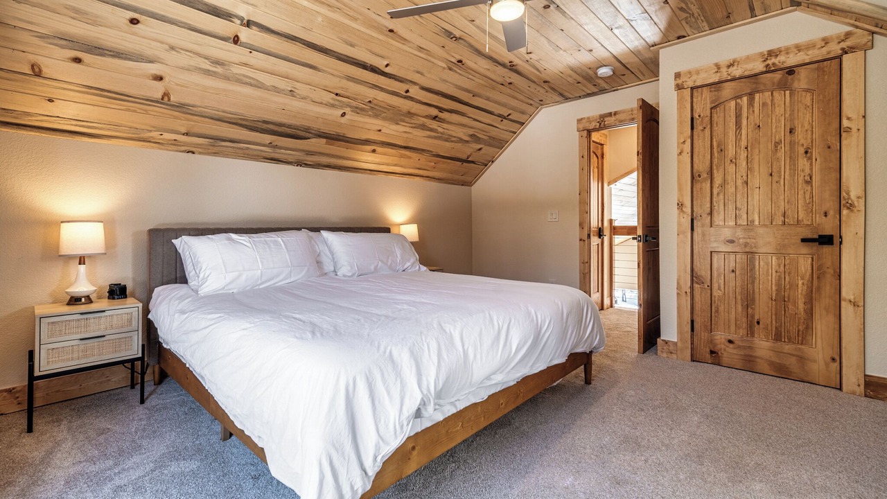 Photo of Bedroom in Valley of the Sun