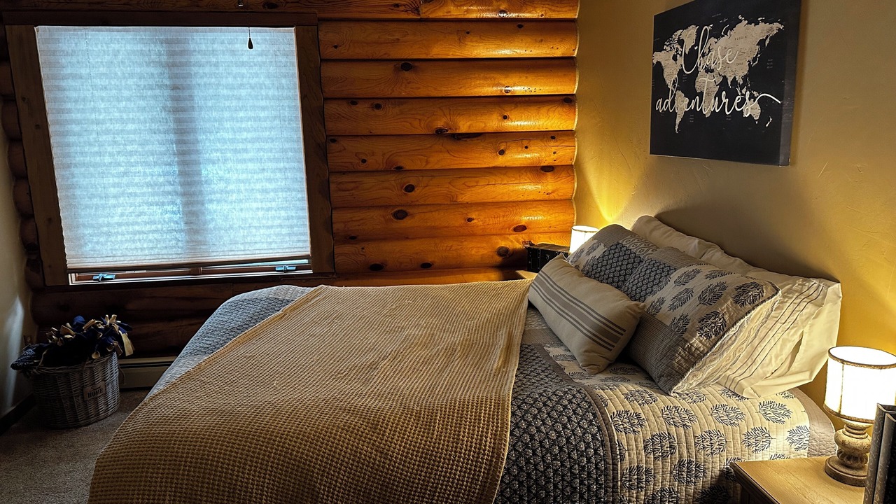 Photo of Bedroom in Woodmoor
