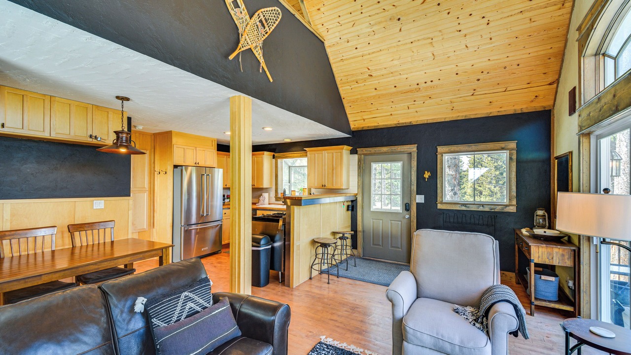 Photo of Livingroom in Valley of the Sun