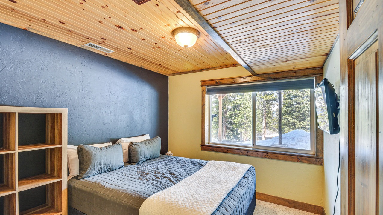 Photo of Bedroom in Valley of the Sun