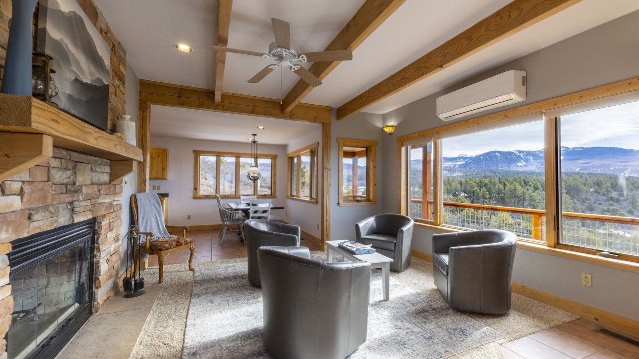Photo of Livingroom in Mancos