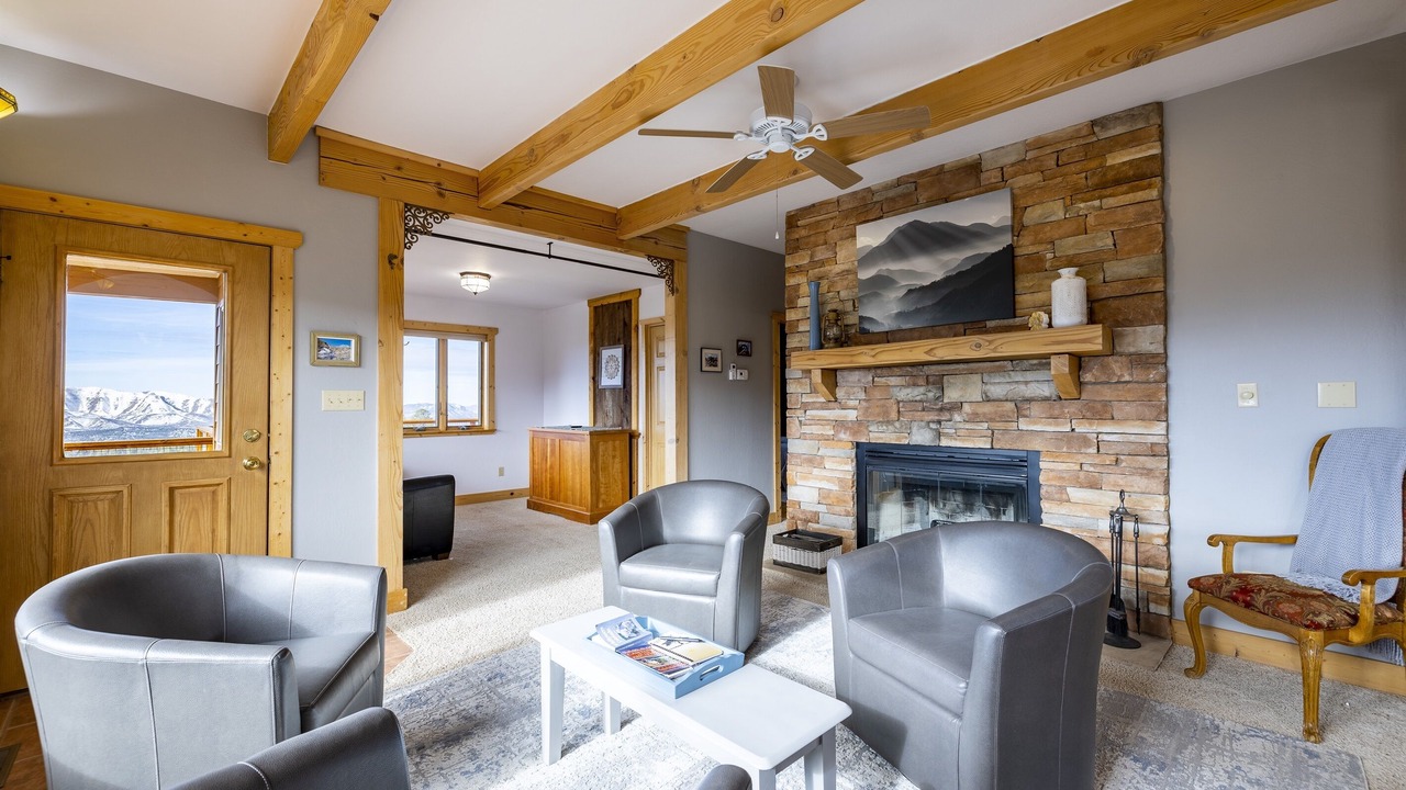 Photo of Livingroom in Mancos
