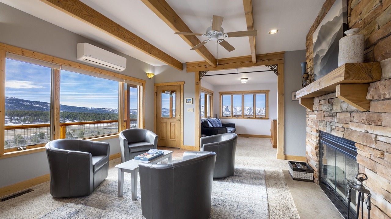 Photo of Livingroom in Mancos