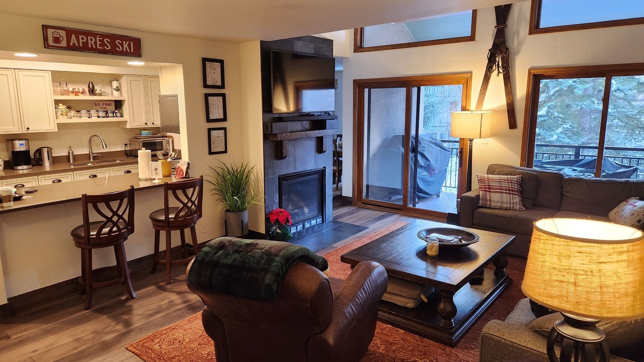 Photo of Livingroom in Vail