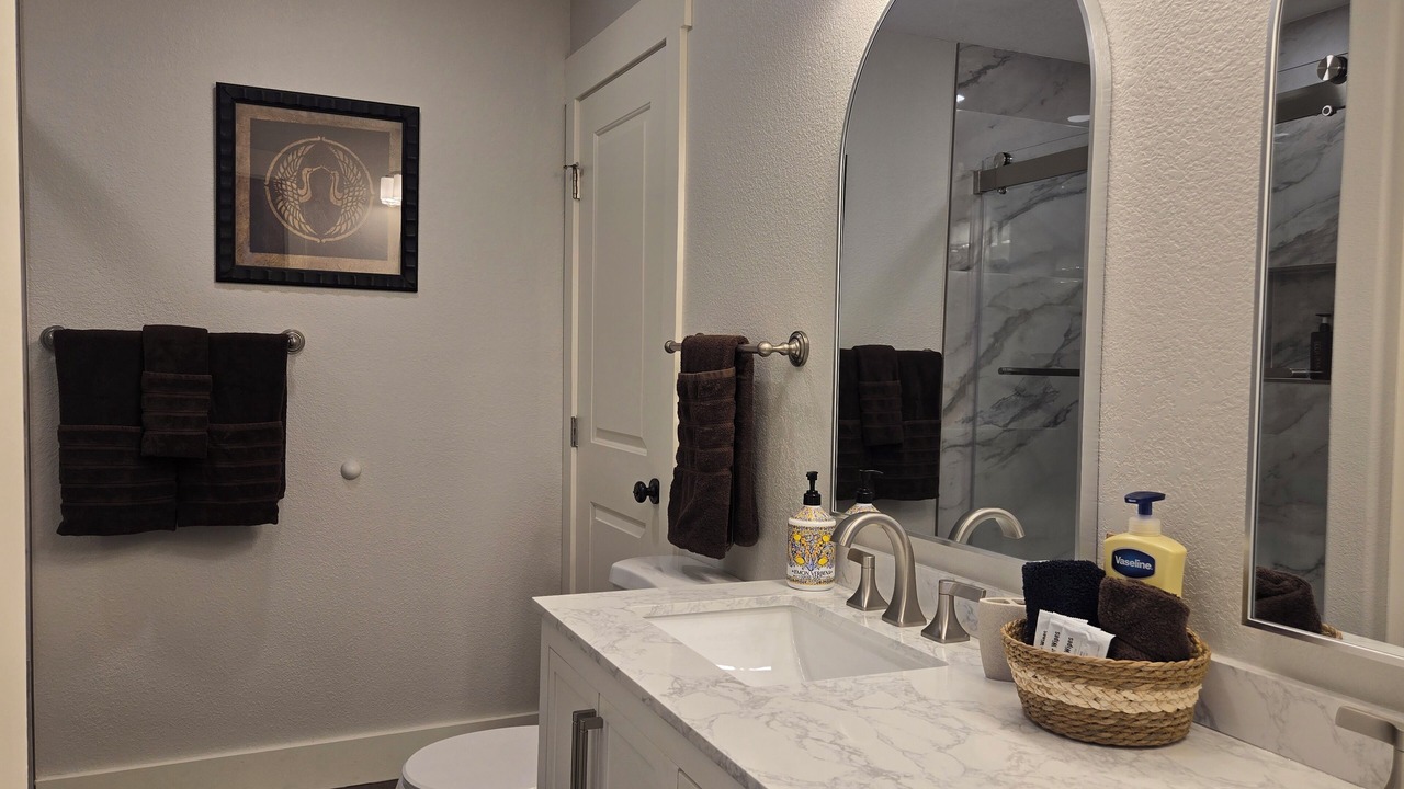 Photo of Bathroom in Golden