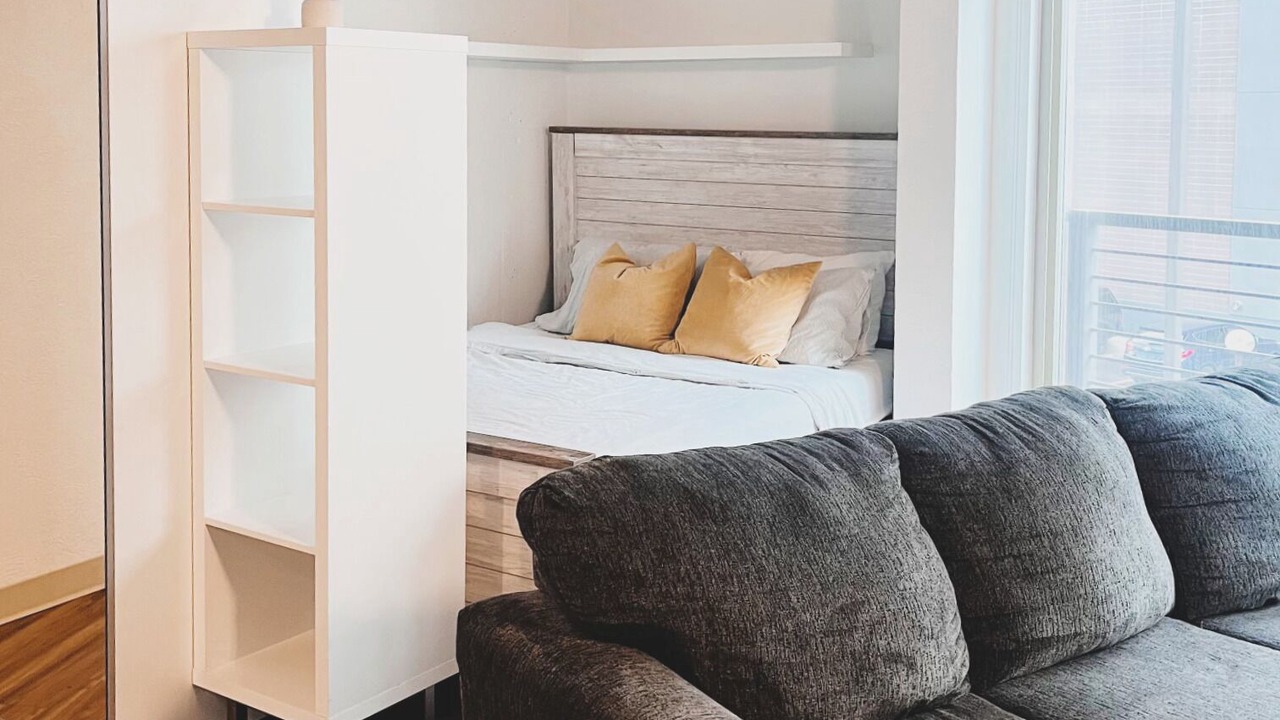 Photo of Livingroom in Jefferson Park