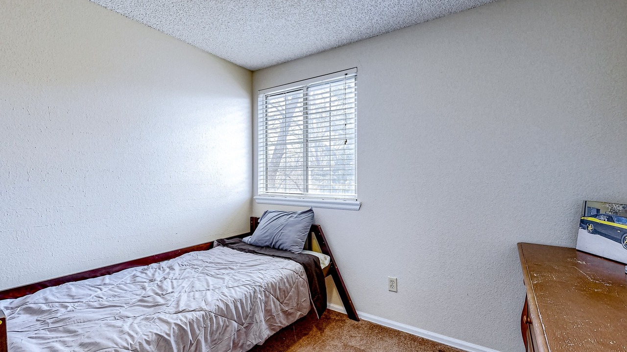 Photo of Bedroom in Aurora