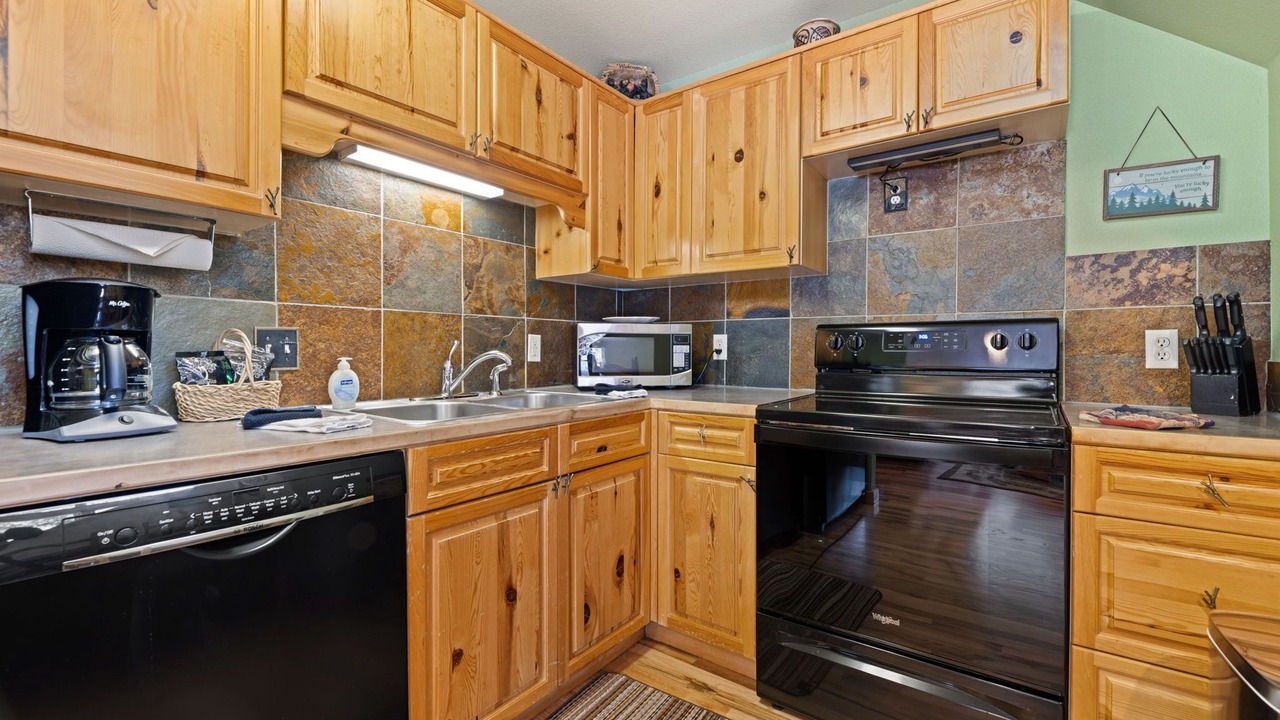 Photo of Others in Fall River Estates